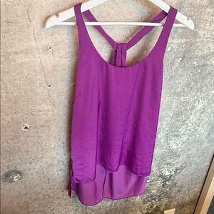 BCBG Magenta Pink Edita Twist Back High-Low Tank in size Small